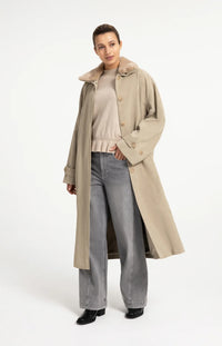 YAYA - Sleeveless Sweater with Ruffle Hem in Light Beige Melange