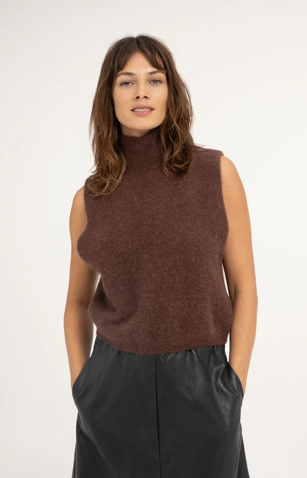 YAYA - Sleeveless High Neckline Sweater in Bitter Chocolate Red