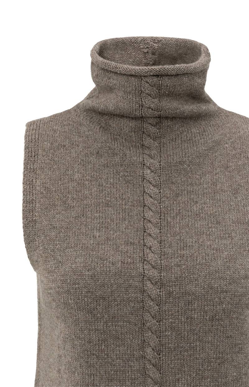 YAYA - Sleeveless Sweater with High Neck and Cable Detail