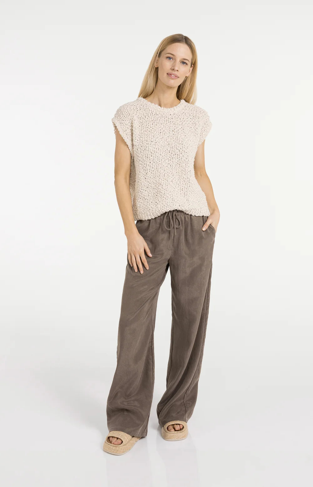 YAYA - Textured Sleeveless Sweater in Cloud Creme White