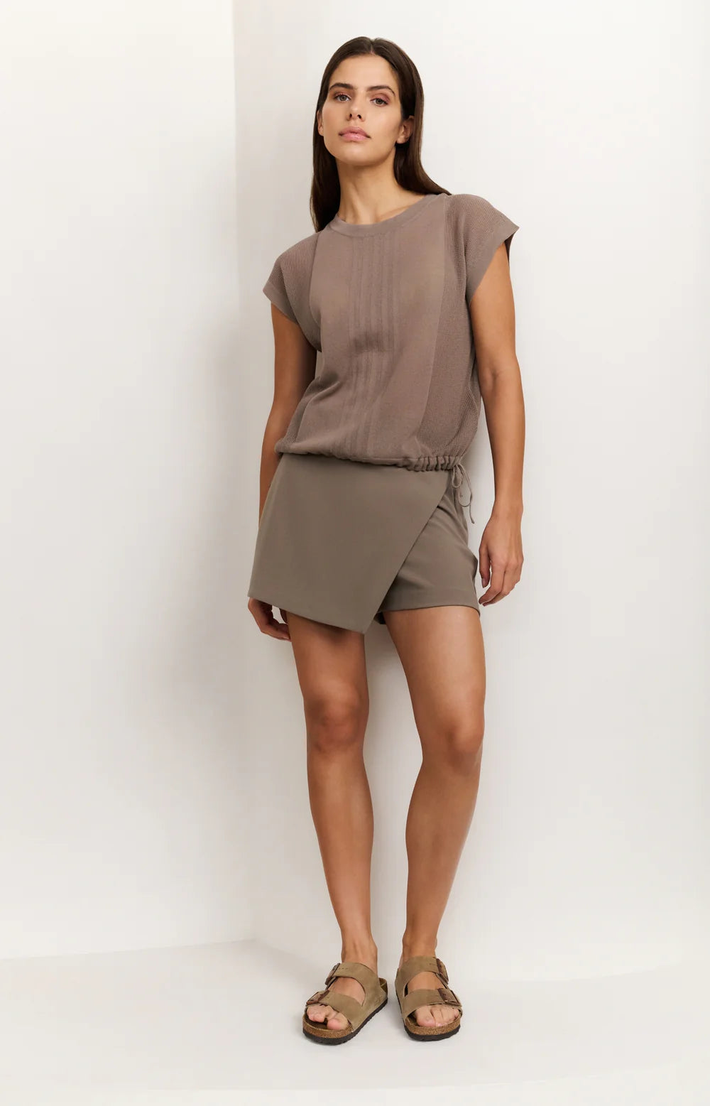 YAYA - Sleeveless Top with Lines in Greyish Brown