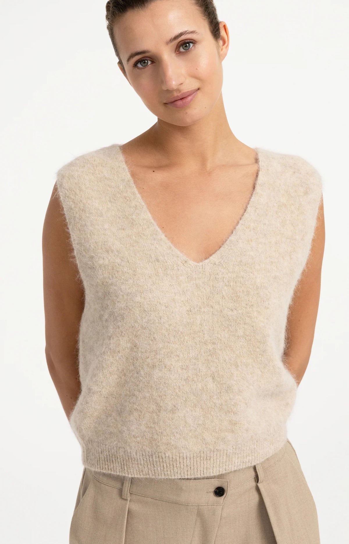 YAYA - Spencer with Deep V-Neck in Light Beige Melange