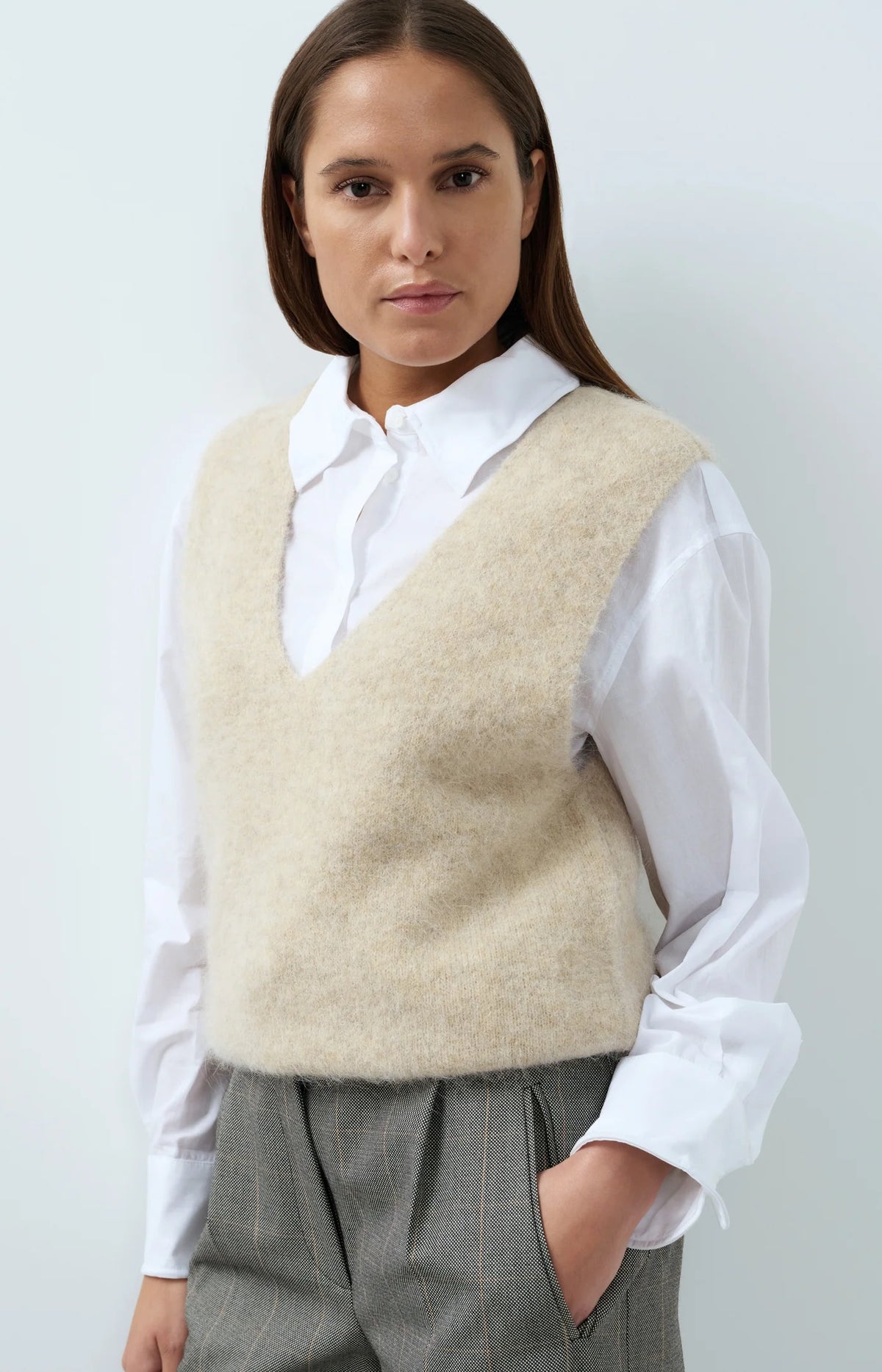 YAYA - Spencer with Deep V-Neck in Light Beige Melange