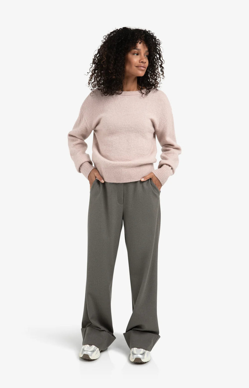 YAYA - V-Neck at Back Sweater in Shadow Grey Pink