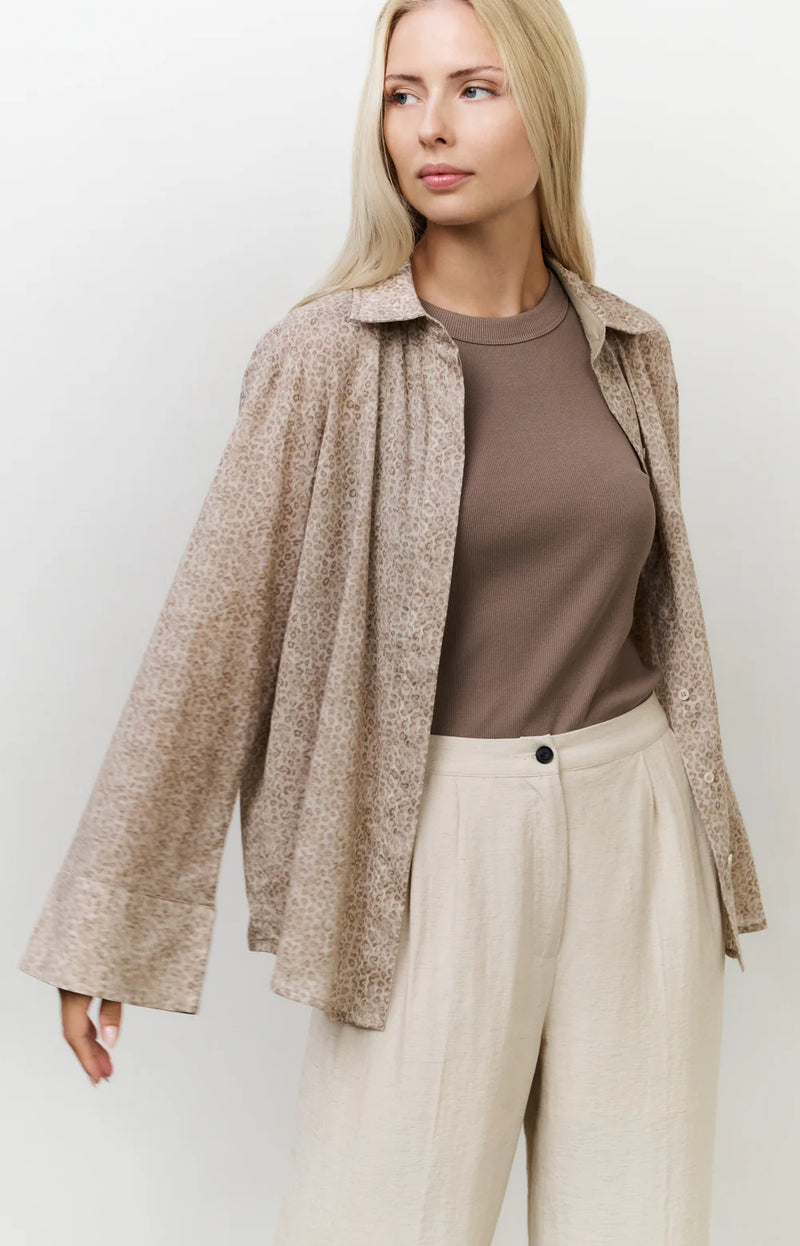 YAYA - Structured Woven Trousers with Pleat details in Washed Brown