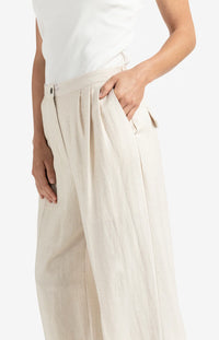 YAYA - Structured Woven Trousers with Pleat details in Washed Brown