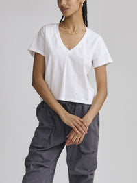 Splendid - Louisa V-Neck Tee in White