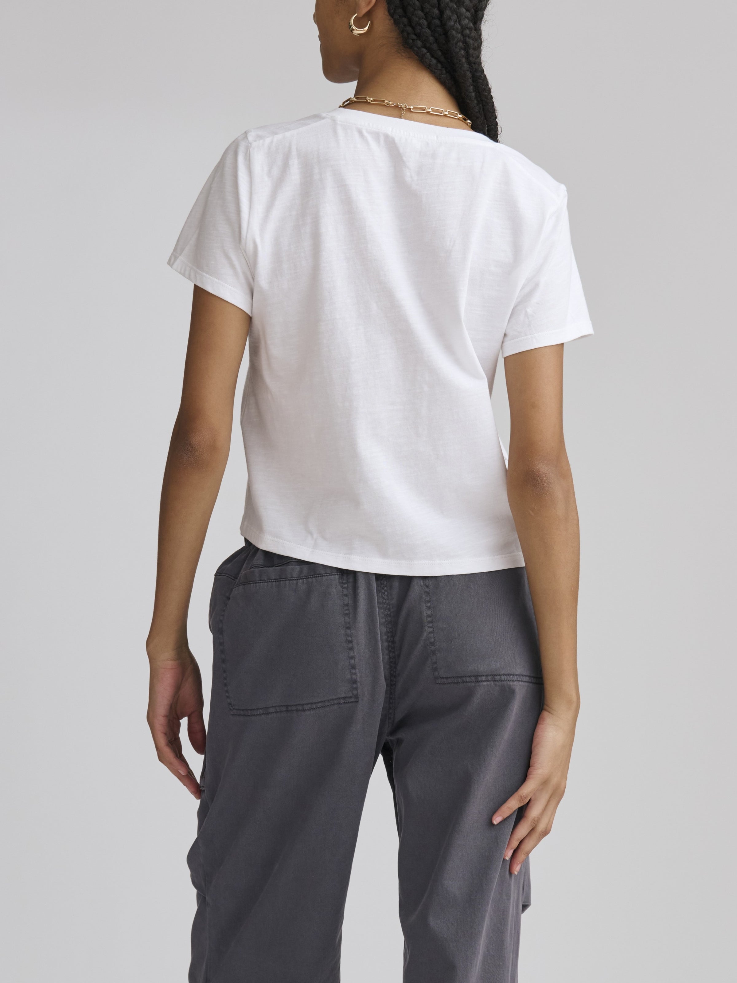 Splendid - Louisa V-Neck Tee in White