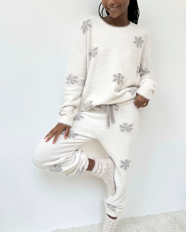 Splendid - Fuzzy Sweater PJ Set in Snowflake