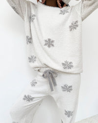 Splendid - Fuzzy Sweater PJ Set in Snowflake
