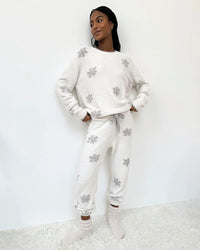 Splendid - Fuzzy Sweater PJ Set in Snowflake