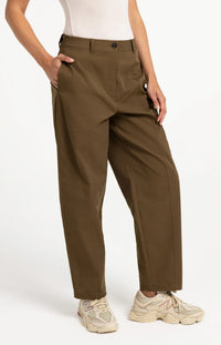 YAYA - Woven loose fit straight leg trousers with seam details - Teak Brown