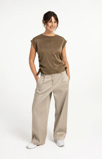 YAYA - Woven Loose Fit wide leg trousers with pleat detail - Pure Cashmere