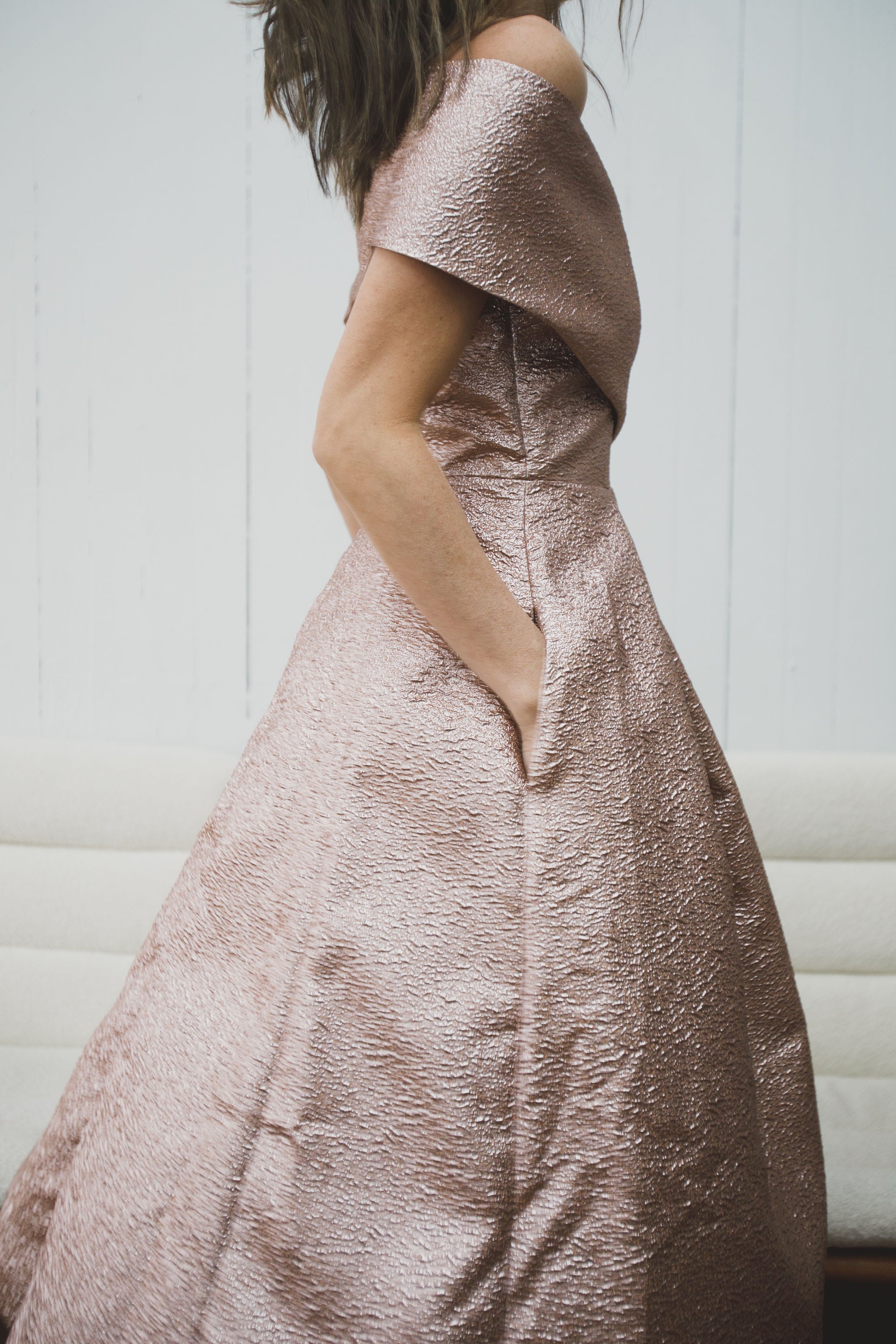 TERI JON Alice Off the shoulder Tea length dress Rosegold