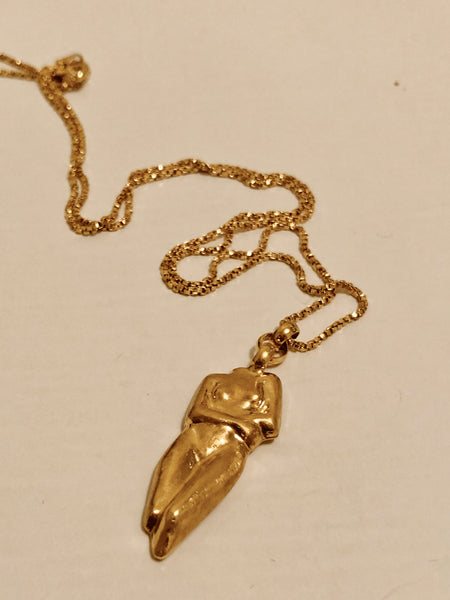 Pamela Card - Reclining Nude of Estoi Necklace
