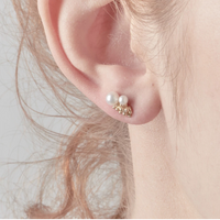 Ruth Tomlinson - Pearl and Diamond Cluster Studs