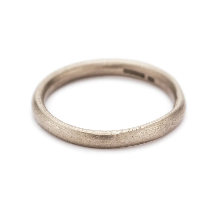 Ruth Tomlinson - Oval Section Wedding Band